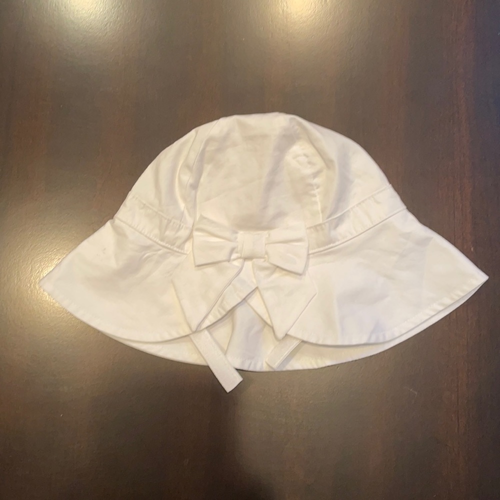 White Janie & Jack 0-6 months sun hat.